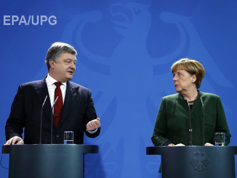 Порошенко и Меркель осудили нападение на представителей миссии ОБСЕ на Донбассе