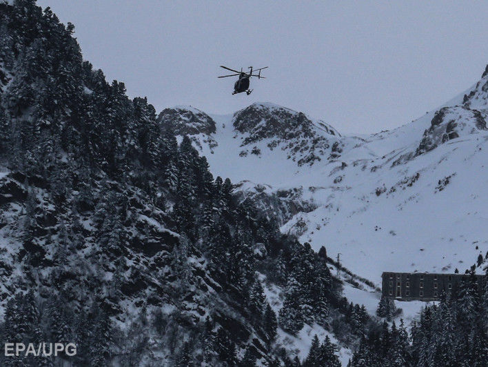 Во французских Альпах во время схода лавины погибли три человека