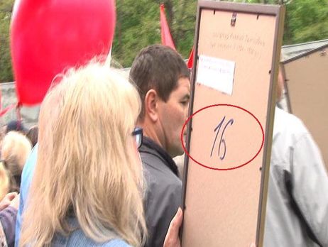 На портретах фронтовиків на харківській акції 