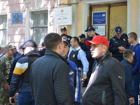 В Николаеве произошла потасовка между националистами, афганцами и участниками АТО. Двое пострадавших