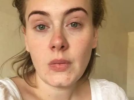 Адель показала, как будет выглядеть в старости