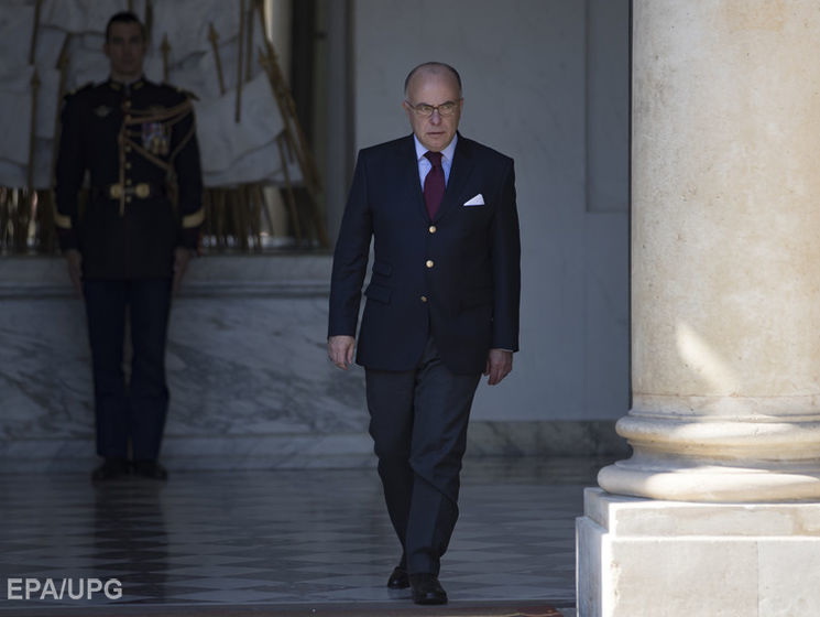 Уряд Франції пішов у відставку