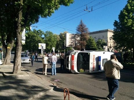 В Днепре в результате ДТП перевернулась 