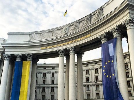 Безвіз із ЄС відкриє для українців можливості безвізових поїздок ще у цілу низку країн, заявили у МЗС України