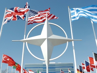 НАТО отправляет в Балтийское море пять кораблей