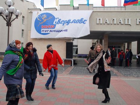 В подконтрольное боевикам общественное движение записывают умерших и уехавших – 