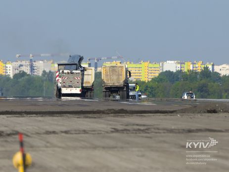 Аэропорт Жуляны проводит плановый ремонт. Фоторепортаж