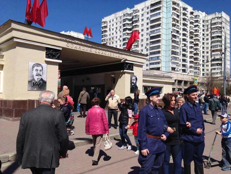 Шендерович про портрет Сталіна в московському метро: Німці – чисті свині. Скільки я автобанів тамтешніх проїхав – жодного портрета Гітлера