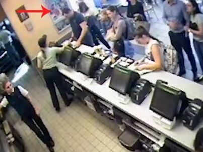 Підозрюваний у вбивстві чоловіка одним ударом біля київського McDonald's сам прийшов до прокуратури