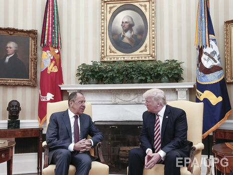 Трамп рассказал Лаврову о разрабатываемом ИГИЛ плане пронести в ноутбуке бомбу на летящий в США самолет – СМИ