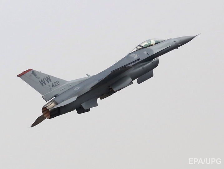 Польські винищувачі F-16 перехопили російський літак-розвідник Іл-20 над Балтійським морем