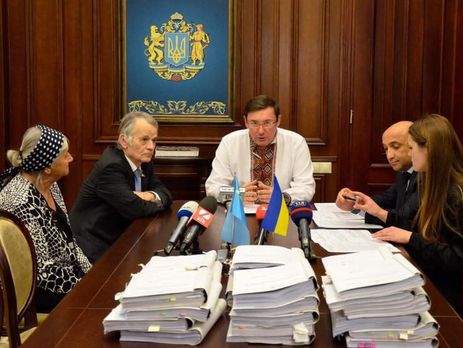 Генпрокуратура подписала уведомление о подозрении Сталину и Берии в депортации крымских татар в 1944 году