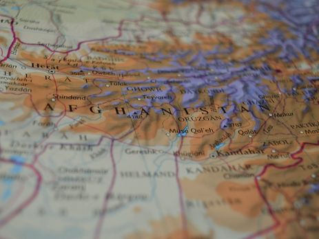 В результате взрыва бомбы в Афганистане погибли пятеро детей и шестеро взрослых