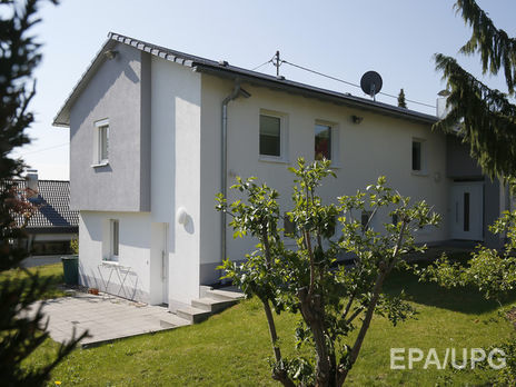 Немецкие следователи обнаружили тайник, где хранилась бомба, заложенная возле автобуса 