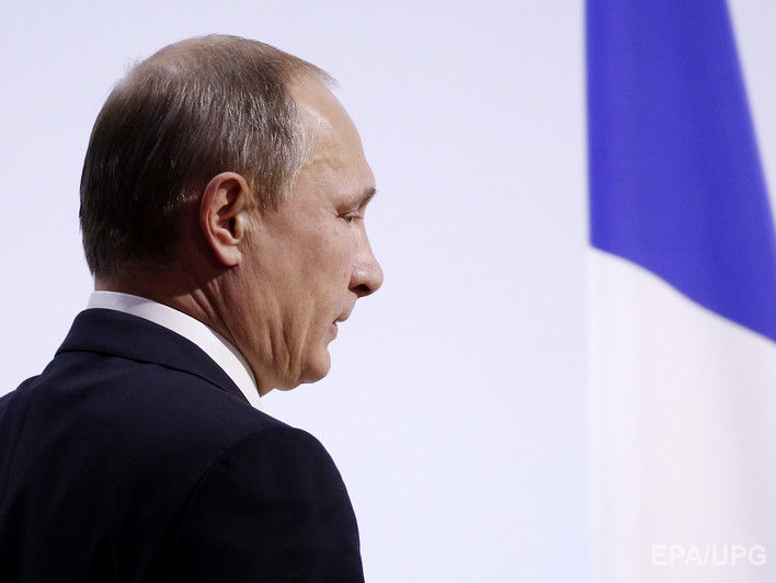 Путін зустрінеться з Макроном у Парижі 29 травня