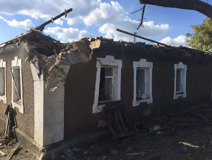 Аброськін повідомив, що бойовики "ДНР" із "Градів" обстріляли Авдіївку, поранено чоловіка
