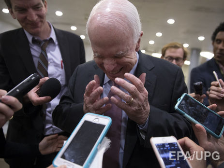 Маккейн призвал Трампа извиниться перед американцами в случае существования его связей с РФ