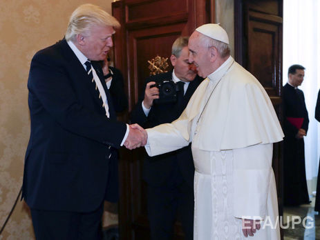 Трамп с семьей встретился с папой римским в Ватикане. Фоторепортаж