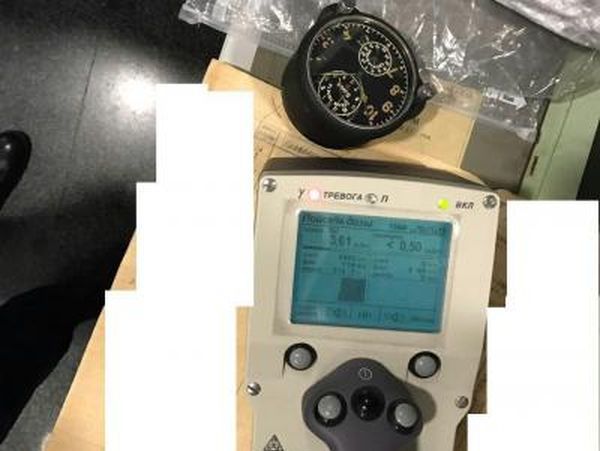 Прикордонники в аеропорту Бориспіль знайшли у британця забруднений радіацією годинник – Держприкордонслужба