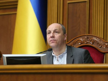 Парубій підписав закони про мовні квоти на телебаченні та про відповідальність за носіння георгіївської стрічки