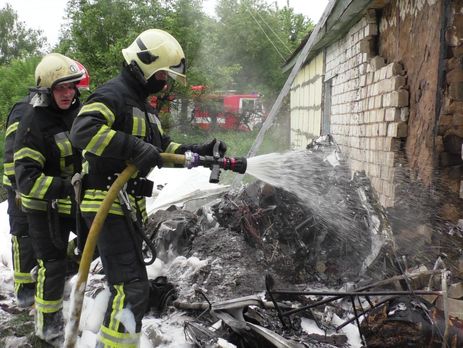 В Чернигове упал легкомоторный самолет, пилот погиб