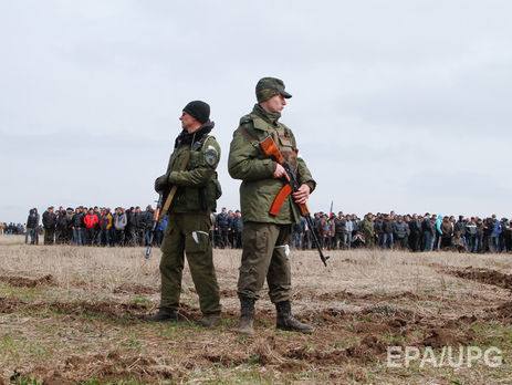 Командири бойовиків на Донбасі змушують підлеглих цілодобово облаштовувати окопи – розвідка