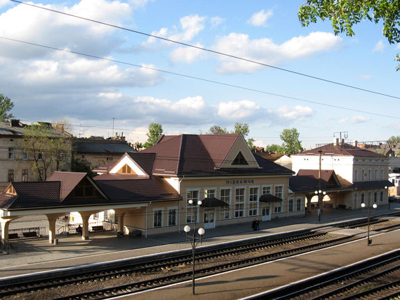 Із 12 липня сім поїздів зупинятимуться в історичному центрі Львова – "Укрзалізниця"