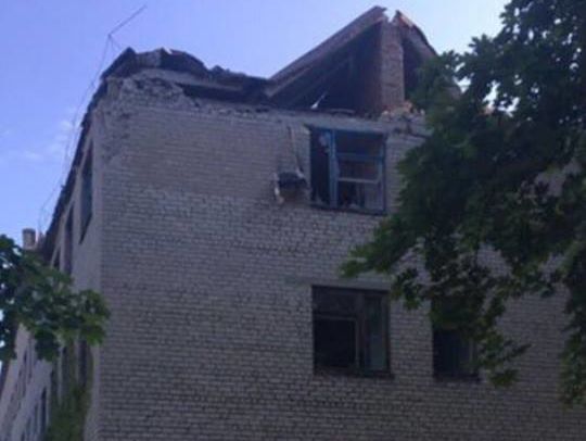 В результате обстрела Красногоровки ранены несколько мирных жителей – Жебривский