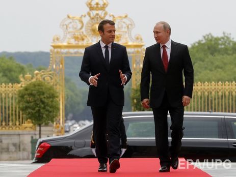 Макрон указал Путину на недопустимость нарушения прав ЛГБТ в Чечне