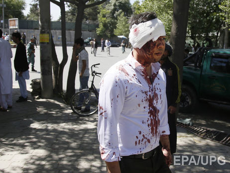 ЗМІ повідомляють про 80 загиблих унаслідок нападу в Кабулі. Фоторепортаж