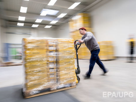 СМИ пишут, что украинская таможня не пропускает товары из иностранных интернет-магазинов. Что происходит?