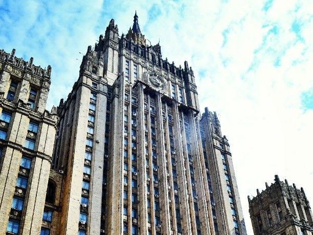 У МЗС РФ заявили, що договір про дружбу між Росією та Україною – запорука відродження двосторонніх відносин