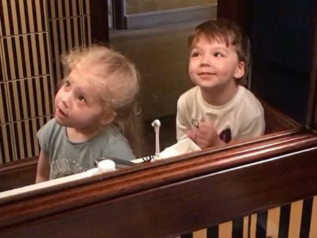 Галкін показав своїм дітям, як він голиться