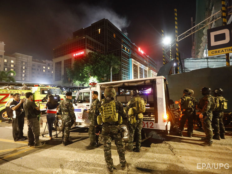 Філіппінська поліція взяла під контроль готель у Манілі після нападу і не пов'язує атаки з ІДІЛ