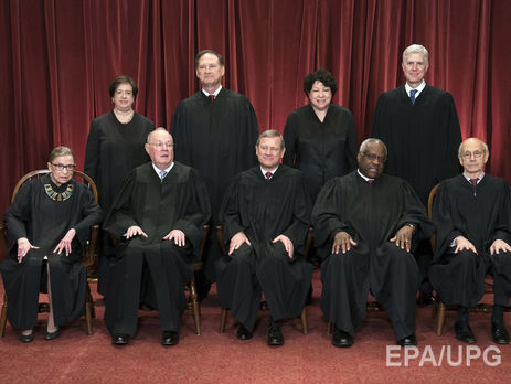 Администрация Трампа обжаловала блокировку миграционного указа в Верховном суде