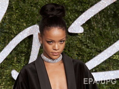 Рианна посетила матч NBA