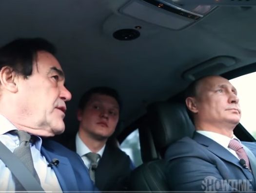 ﻿Путін покатав режисера Стоуна на автомобілі. Відео