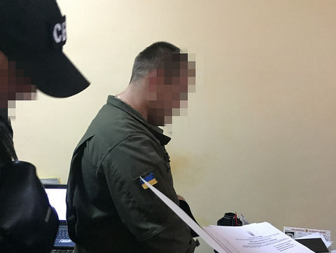 СБУ сообщила о задержании на взятке командира части Нацгвардии в Ивано-Франковской области. В НГУ говорят, что у него закончился контракт