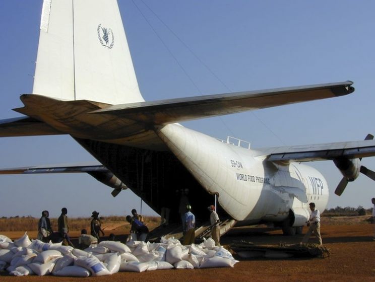 ﻿У Сомалі здійснив аварійне приземлення вантажний літак ООН