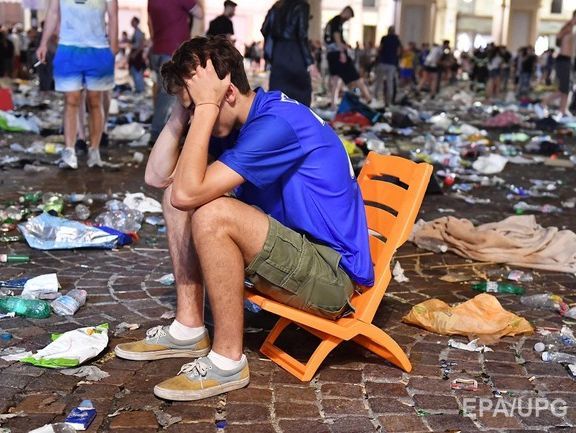 ﻿Після вибуху петарди на площі Турина під час перегляду фіналу Ліги чемпіонів почалася паніка. Відео
