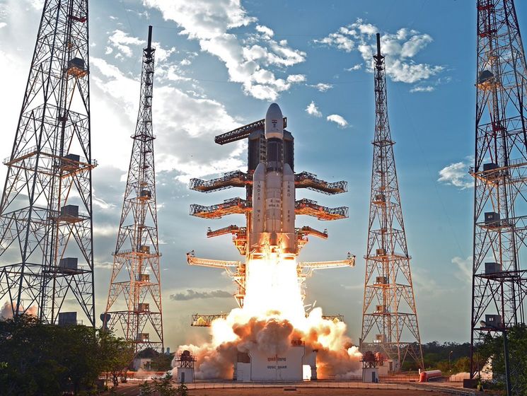 Индия впервые вывела на орбиту свою самую мощную ракету-носитель GSLV Mk.3