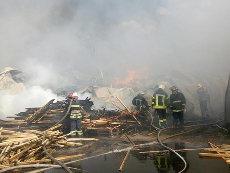 ﻿Пожежу на складах у Броварах загасили – Держслужба з НС