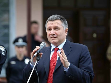 Аваков: Готовы ли вы к тому, что каждый украинец пойдет в магазин и купит там пистолет? Думаю, что нет