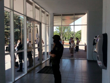 ﻿У міськраді Кривого Рогу проводять обшук, чиновникам вручено повідомлення про підозру – прокуратура