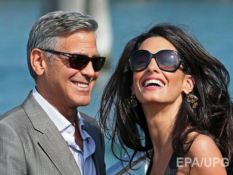 У Клуни родилась двойня