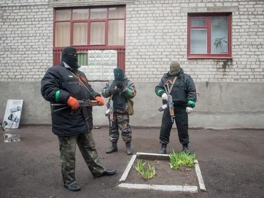 Сепаратисты захватили СБУ и горотделение милиции в Краматорске