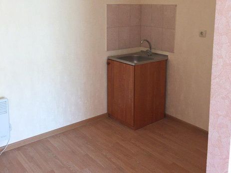 В оккупированном Крыму 10 семьям ветеранов вручили пять однокомнатных квартир, разделенных напополам