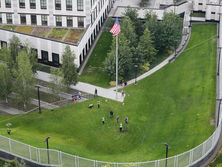 В Киеве прогремел взрыв на территории посольства США. Фоторепортаж