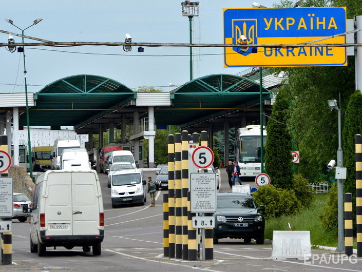 Жителей Донбасса, выезжающих за границу с биометрическим паспортом, усиленно проверять не будут &ndash; Госпогранслужба Украины