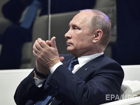 Путин рассказал Стоуну, что не успевает поиграть с внуками